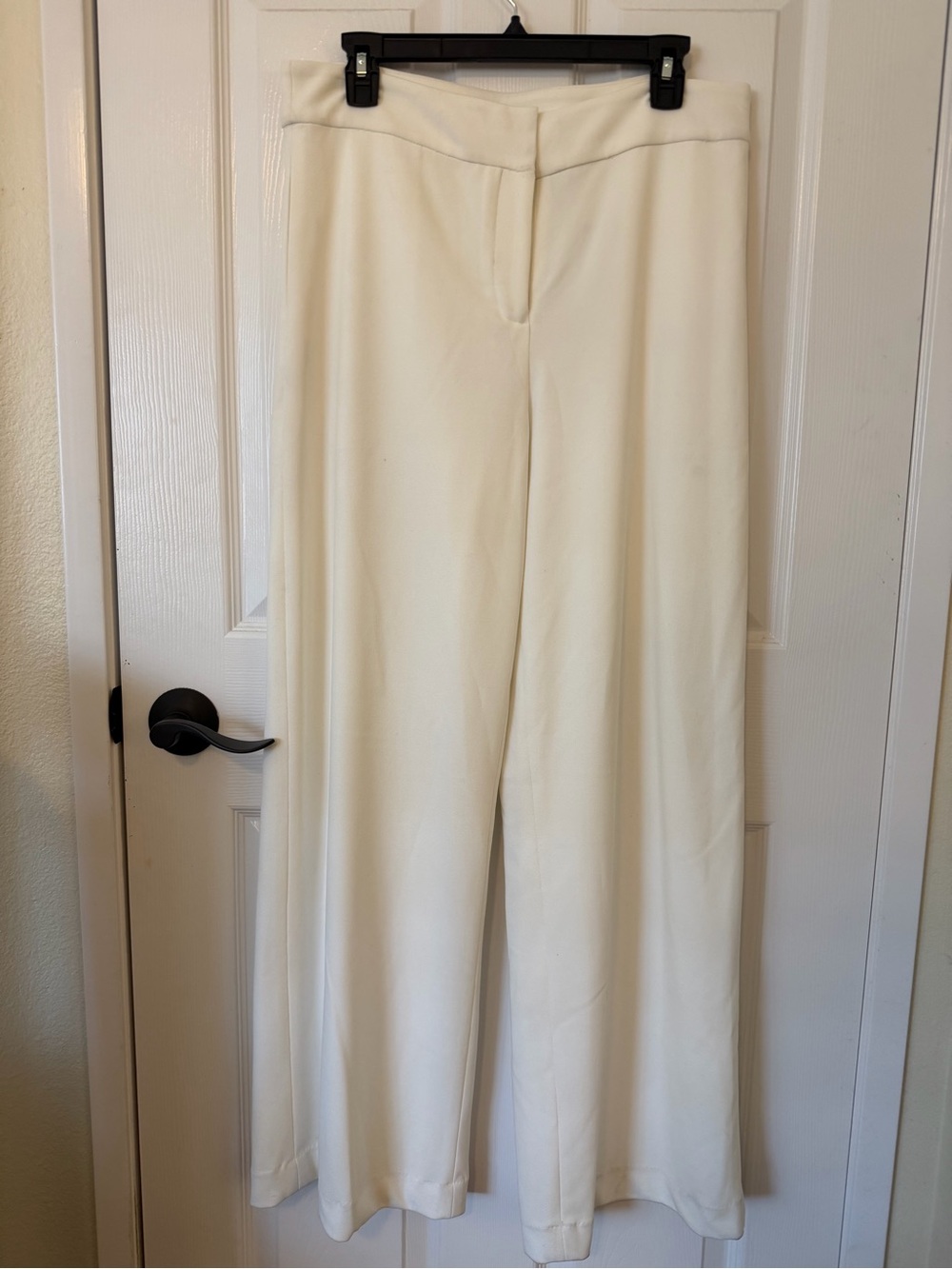 Tahari Cream Wide-Leg Trousers